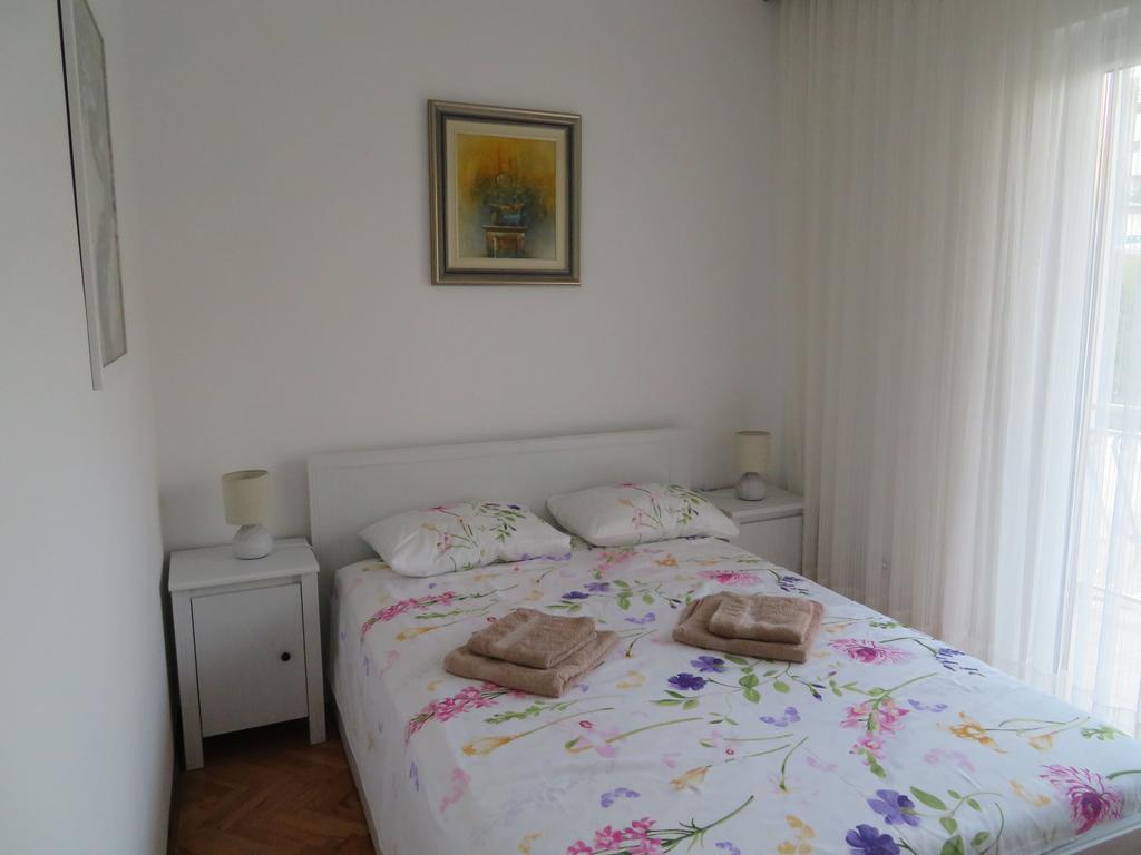 Apartment Lily Podstrana Eksteriør billede