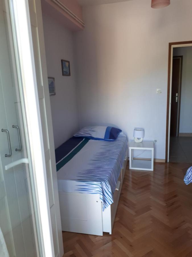 Apartment Lily Podstrana Eksteriør billede